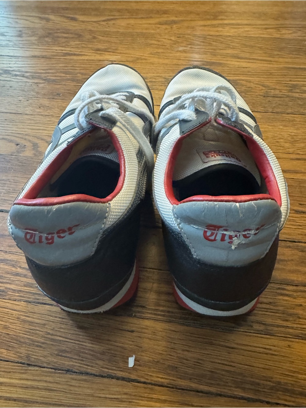 Onitsuka Tiger by Asics White Black Gray with Red Accent Men's Sneakers - Picture 9 of 11
